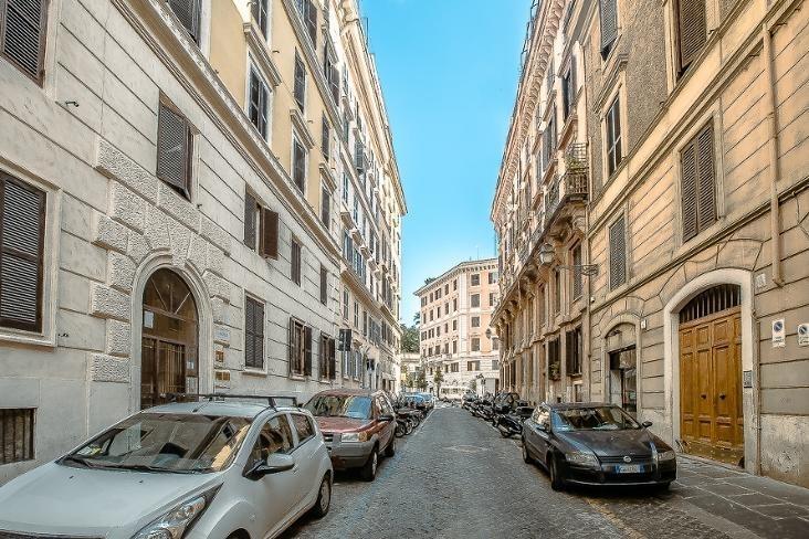 Ares Gasthuis Rome
